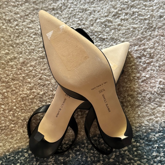 NEW Manolo Blahnik Maysli Buckle Slingback Pointed Toe Pump - Picture 10 of 10